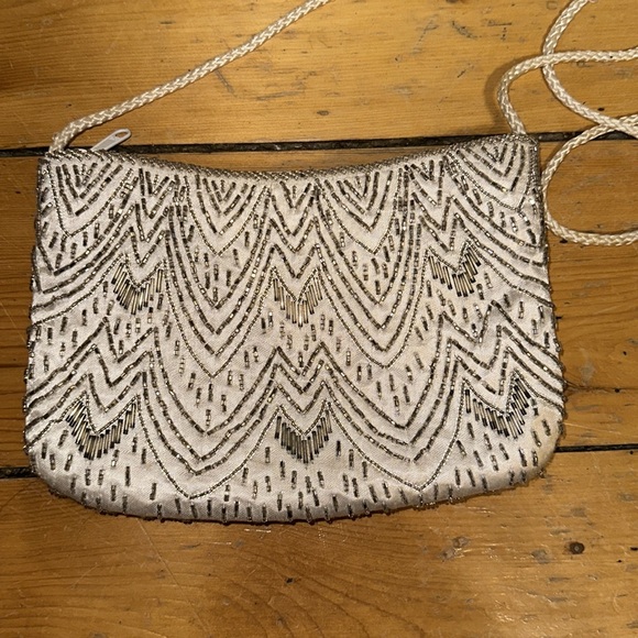 White Bedazzle Purse - Picture 4 of 7